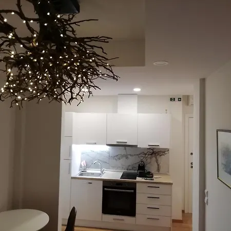 On Clock Square D2 *