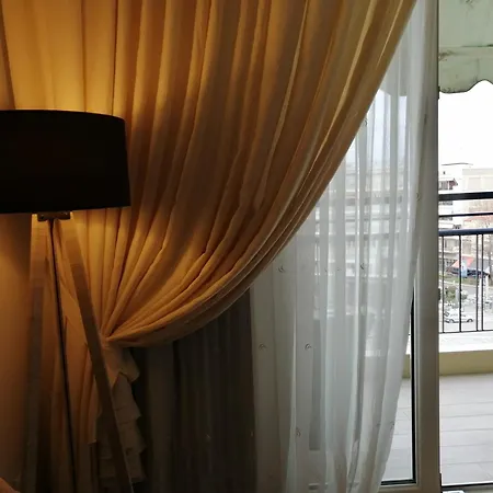 On Clock Square D2 * ヴェリア