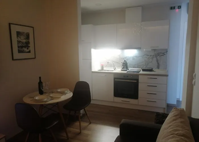 On Clock Square D2 *